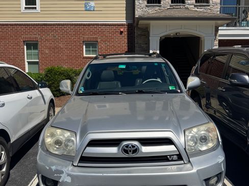 Used 2006 Toyota 4Runner Limited AWD/4WD image 1