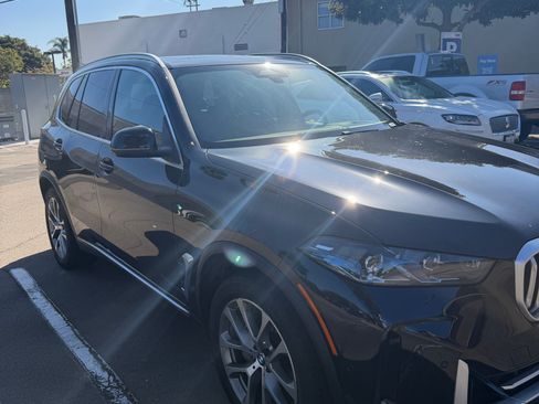 Used 2024 BMW X5 sDrive40i w/ Premium Package RWD image 5