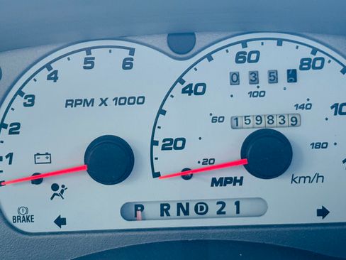 Used 2001 Ford Explorer Sport Trac 4x4 image 11