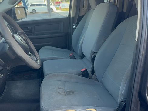 Used 2017 RAM 1500 Express w/ Express Value Package RWD image 15