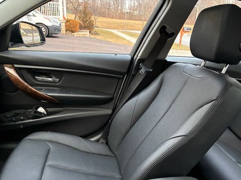 Used 2015 BMW 320i xDrive Sedan image 15