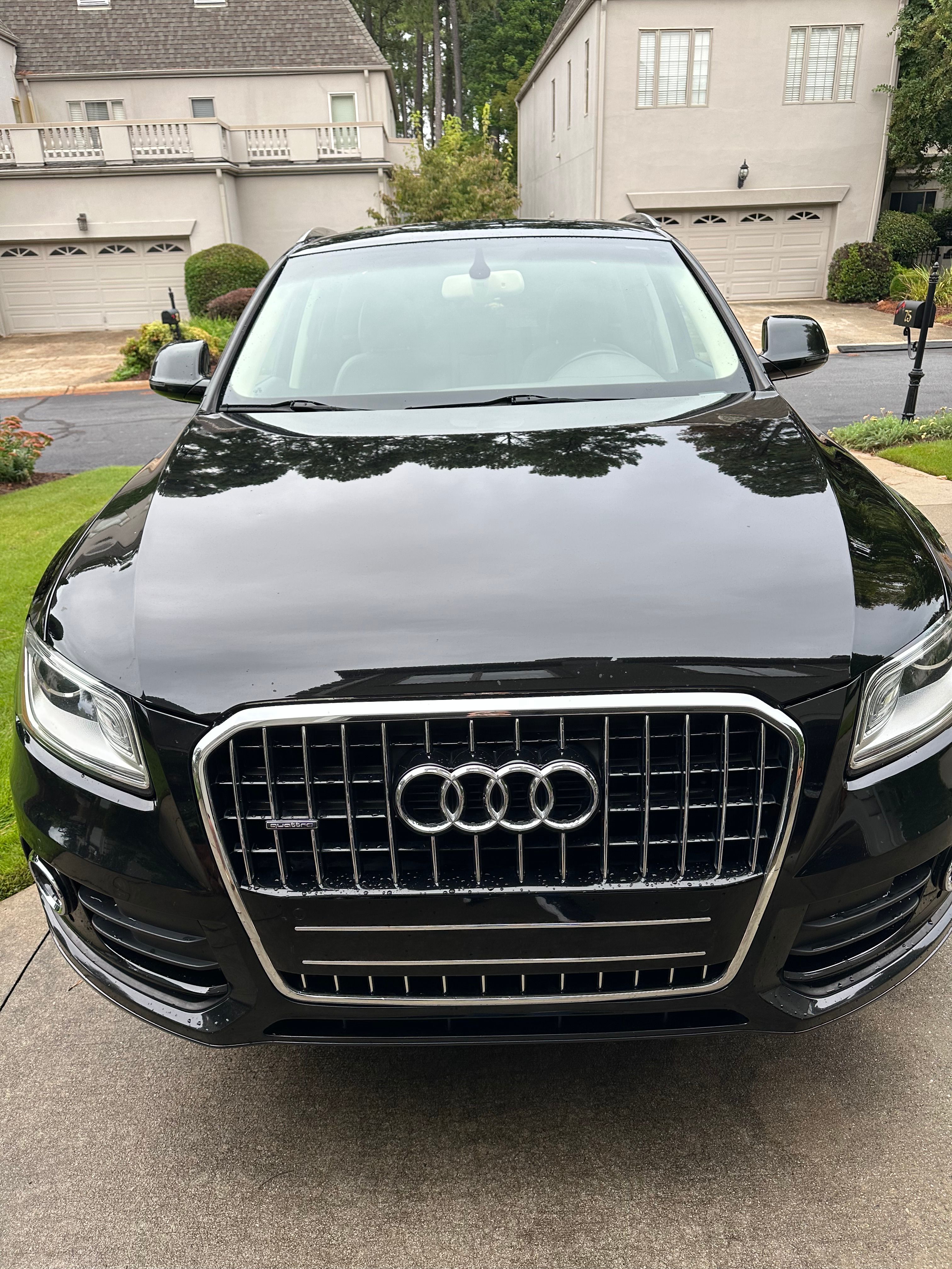 Used 2017 Audi Q5 2.0T Premium Plus w/ Technology Package AWD/4WD image 1