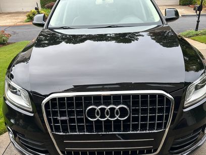 Used 2017 Audi Q5 2.0T Premium Plus w/ Technology Package