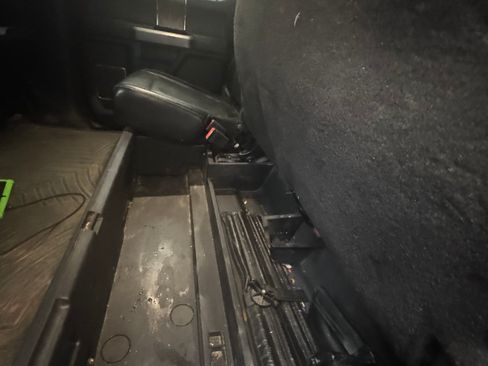 Used 2017 Ford F250 Lariat w/ Lariat Ultimate Package image 10