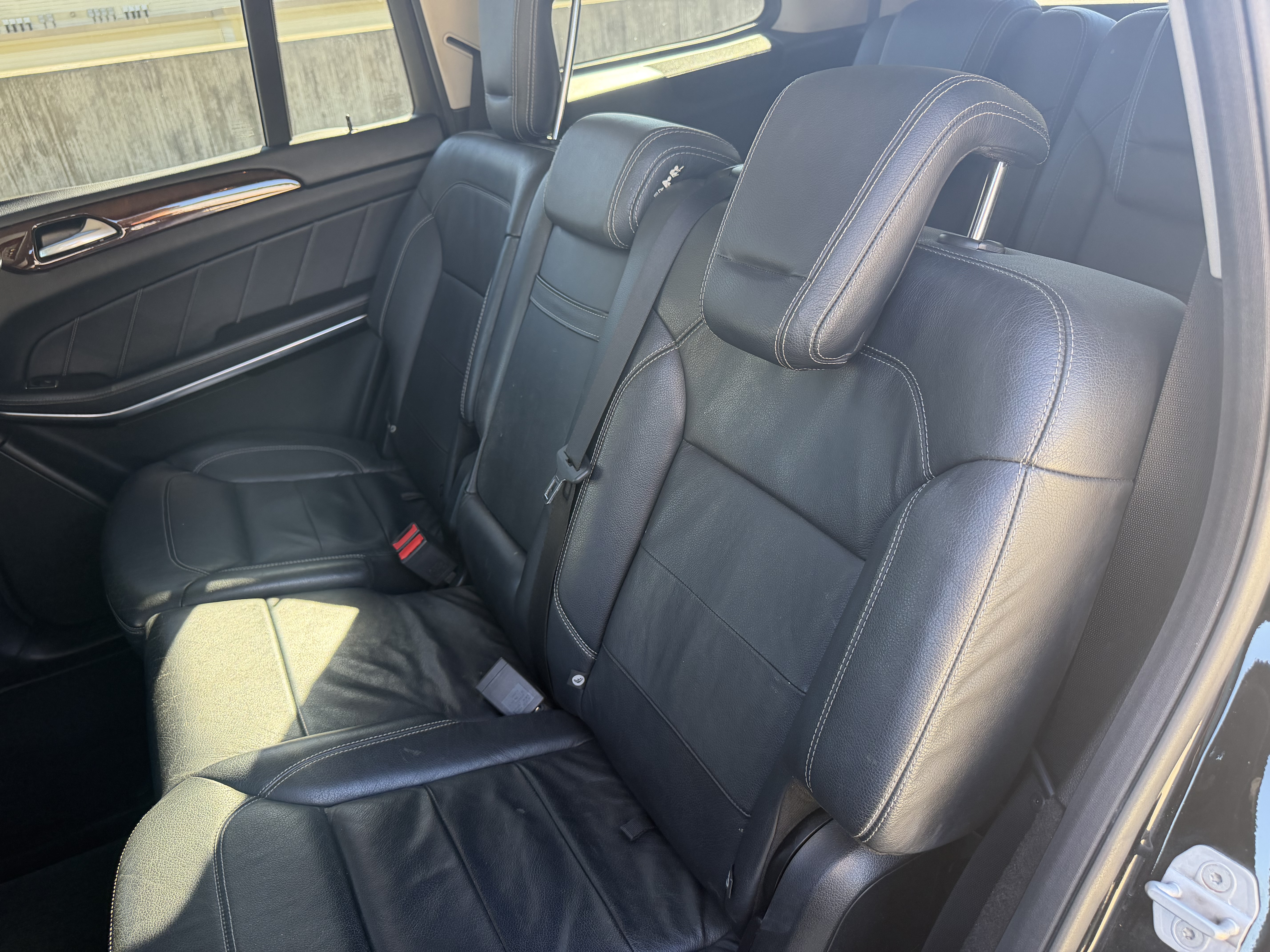 Used 2014 Mercedes-Benz GL 550 4MATIC image 24