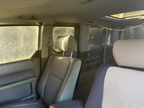 Used 2004 Honda Element LX image 19