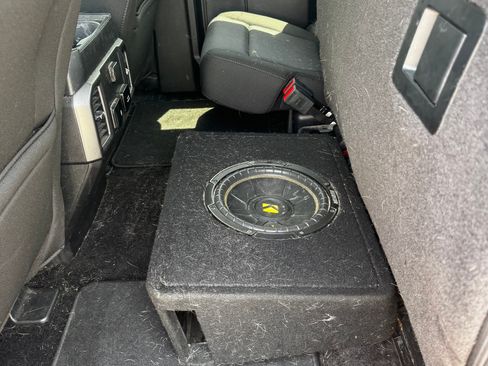 Used 2018 Ford F150 XLT w/ Equipment Group 301A Mid AWD/4WD image 9