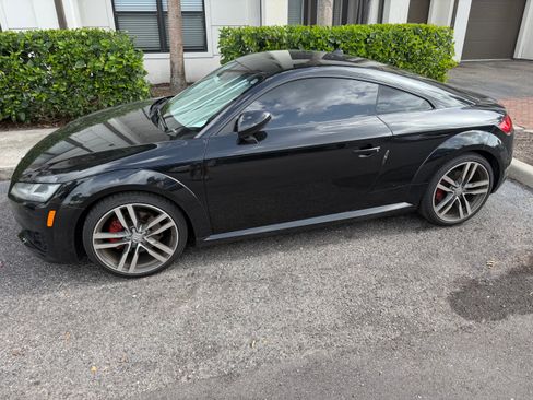 Used 2016 Audi TT 2.0T w/ Technology Package AWD/4WD image 2