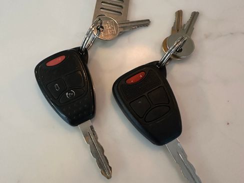 Used 2012 Jeep Wrangler Unlimited Rubicon w/ Connectivity Group image 5