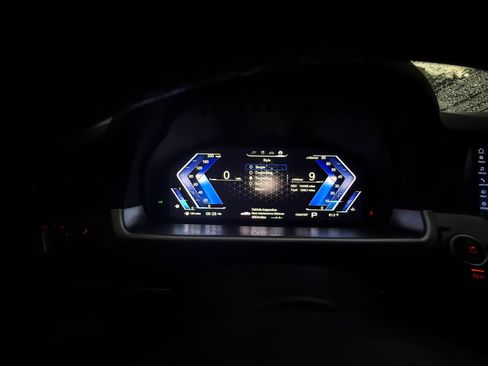 Used 2013 BMW 528i Sedan image 11