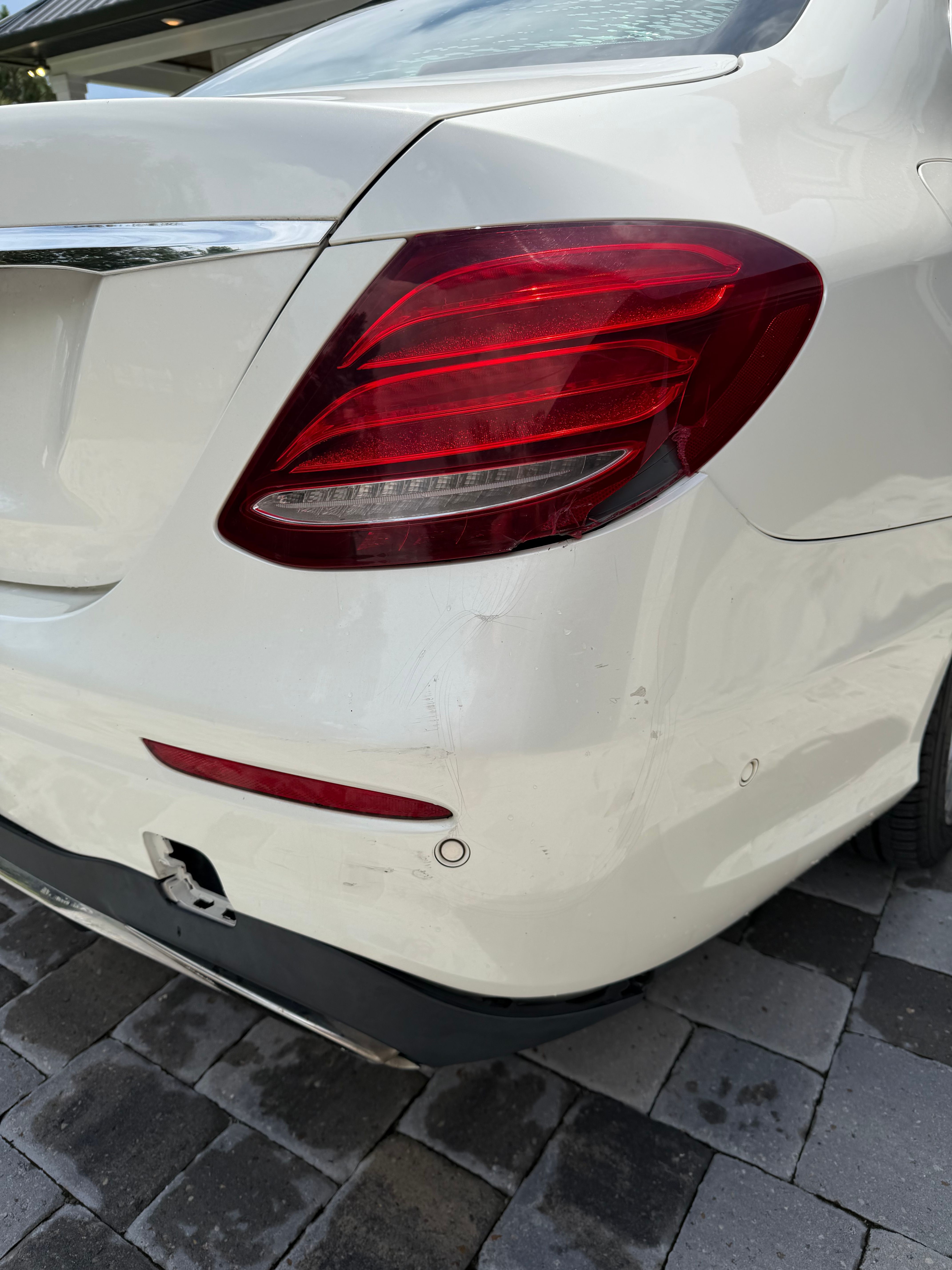 Used 2017 Mercedes-Benz E 300 image 12