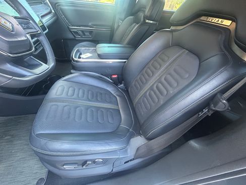 Used 2022 Rivian R1S Launch Edition AWD/4WD image 12