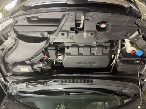 Used 2014 Honda Odyssey Touring Elite image 10