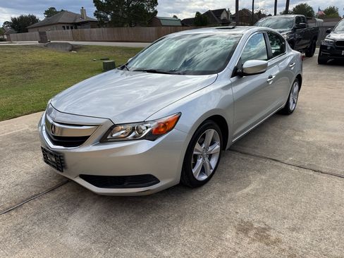 Used 2015 Acura ILX image 2