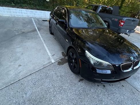 Used 2008 BMW 528xi 528xi Sedan 4D image 4