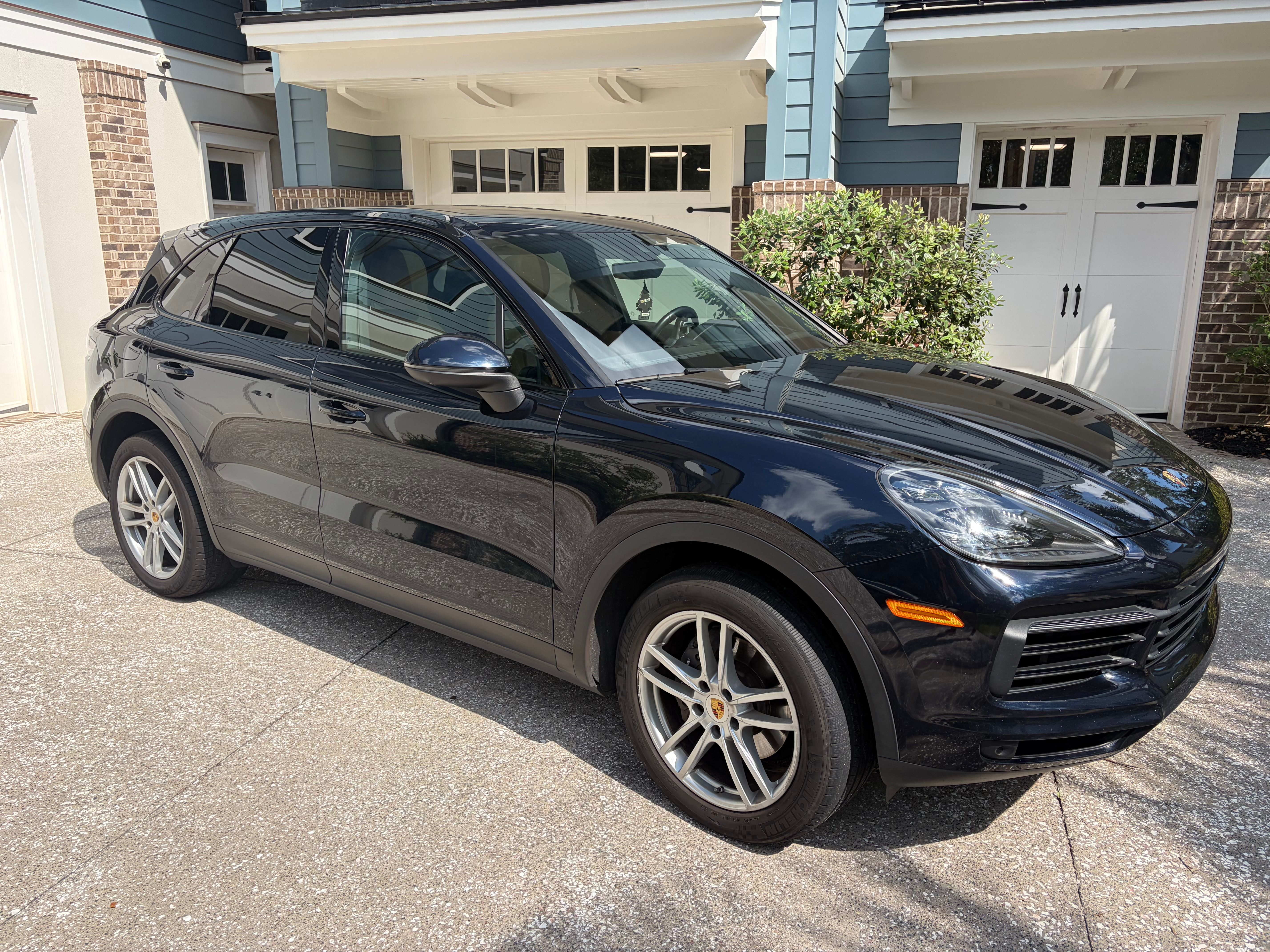 Used 2020 Porsche Cayenne AWD/4WD image 4