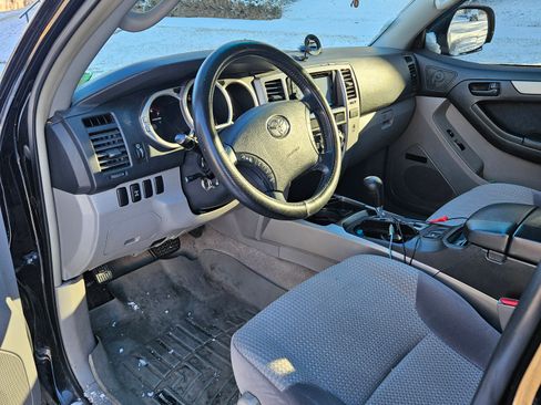 Used 2004 Toyota 4Runner Sport image 11