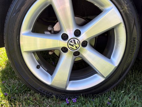 Used 2010 Volkswagen Beetle Final Edition image 13