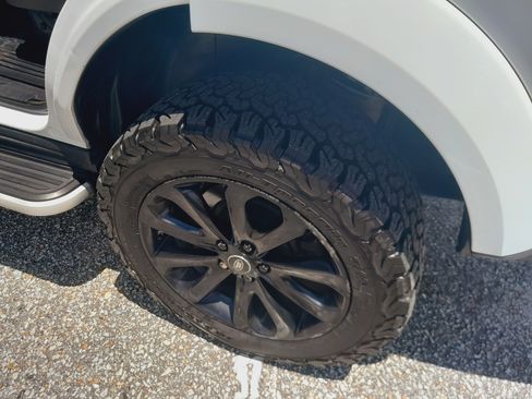 Used 2013 Land Rover LR4 HSE LUX image 13