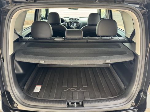 Used 2017 Kia Soul ! image 12