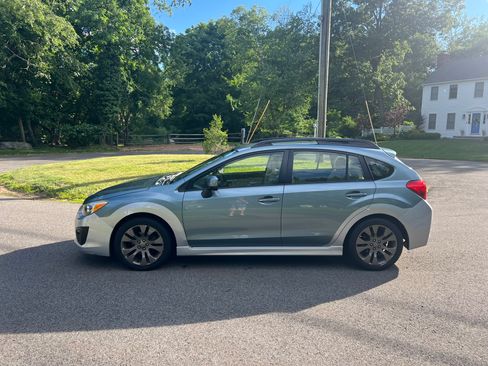 Used 2012 Subaru Impreza 2.0i Sport Limited AWD/4WD image 2