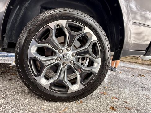 Used 2023 RAM 1500 Limited image 19