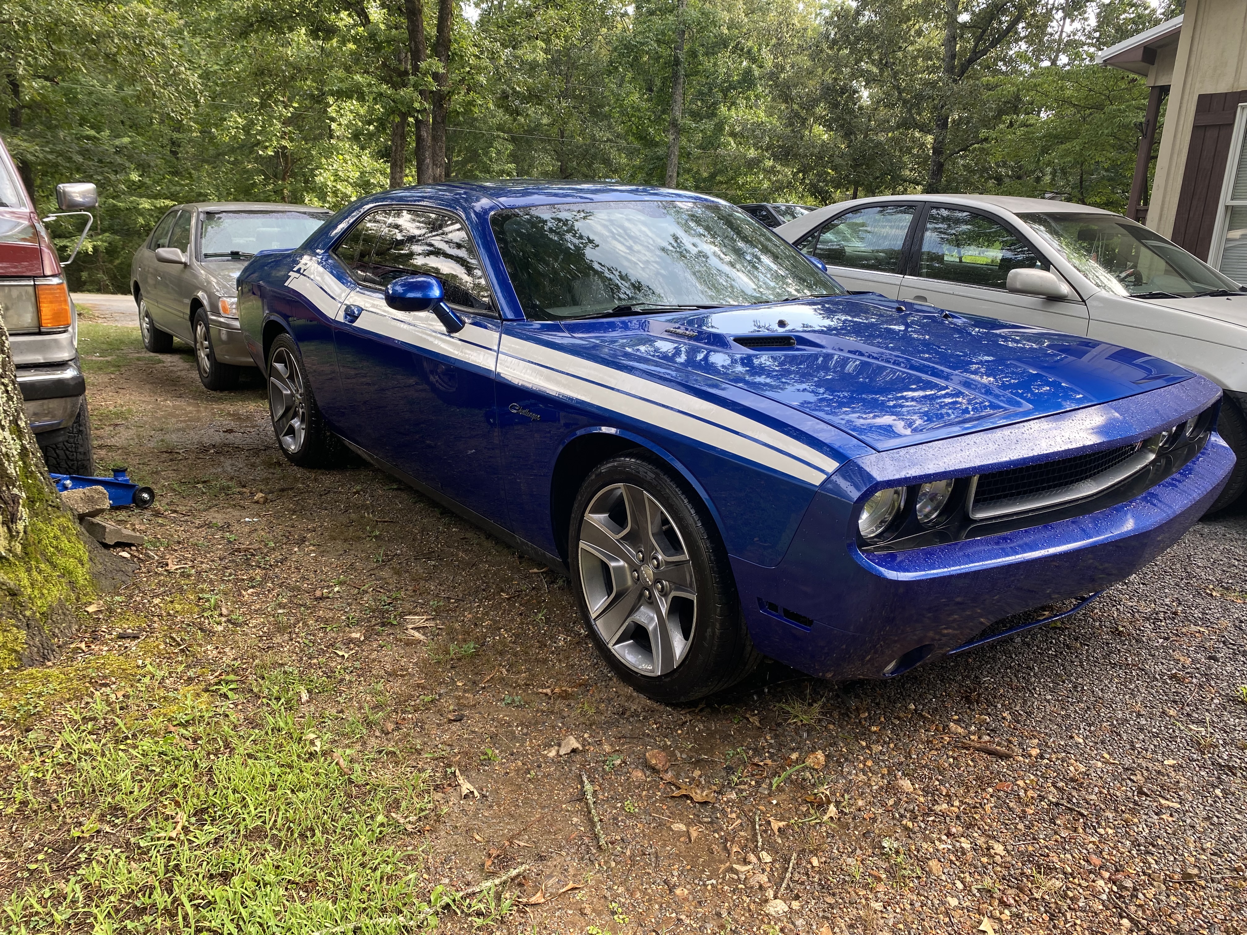 Used 2012 Dodge Challenger R/T RWD image 4