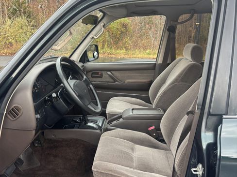 Used 1994 Toyota Land Cruiser Sport Utility 4D image 26