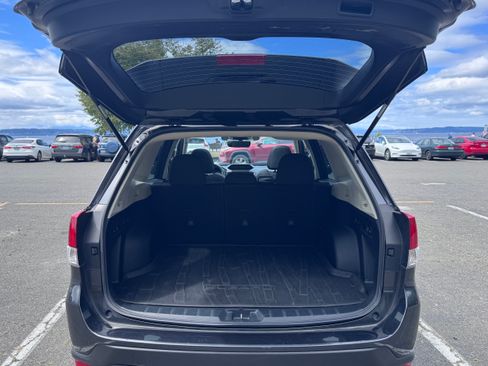 Used 2019 Subaru Forester Premium AWD/4WD image 15