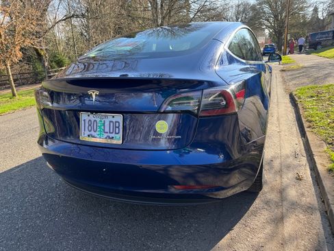 Used 2018 Tesla Model 3 Long Range image 5