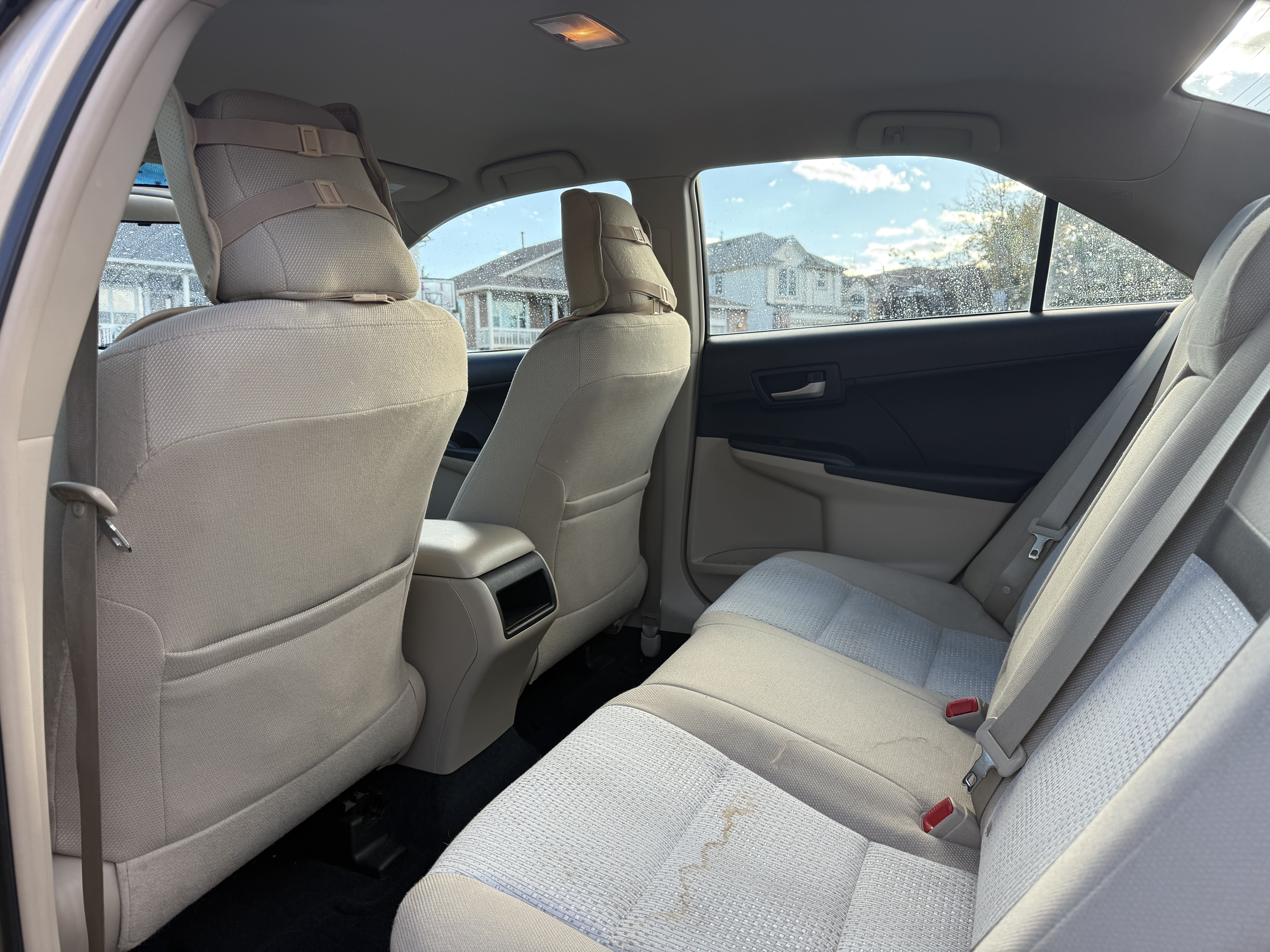 Used 2012 Toyota Camry LE FWD image 9