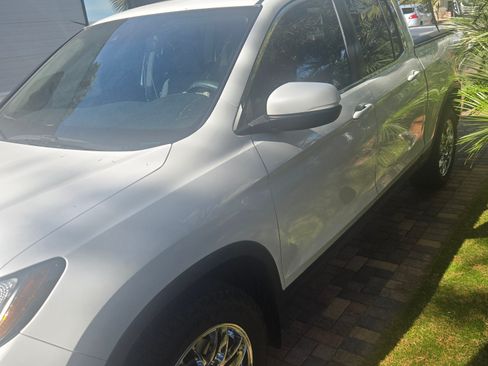 Used 2020 Honda Ridgeline RTL image 10