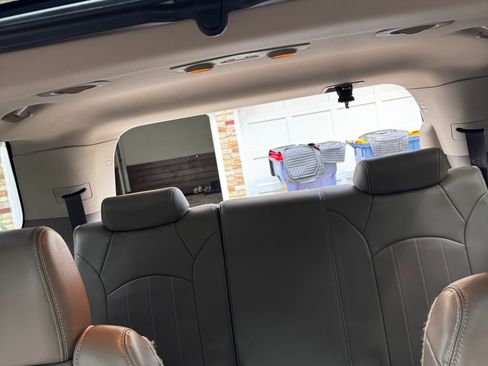 Used 2013 GMC Acadia Denali AWD/4WD image 20
