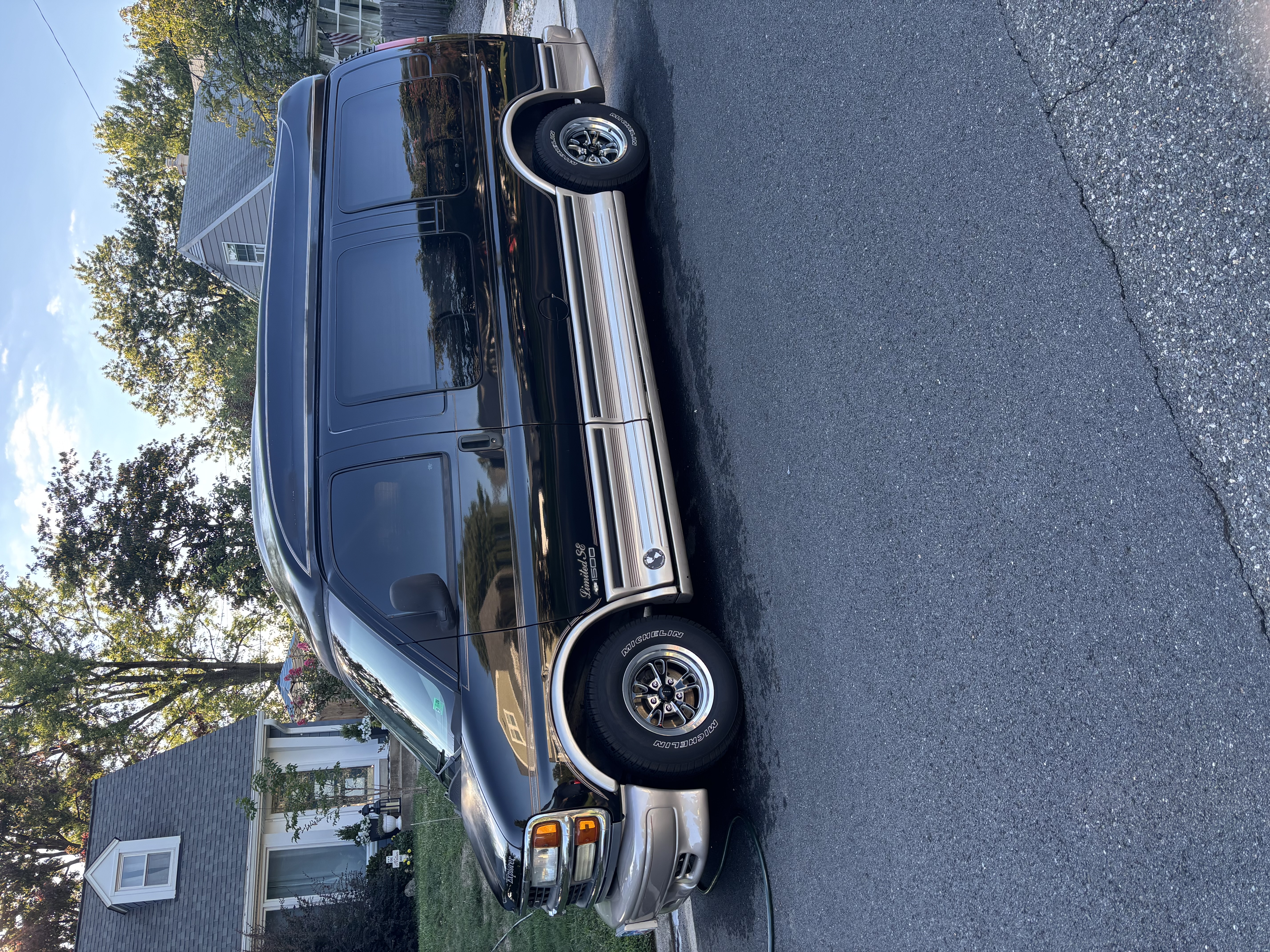 Used 1999 Chevrolet Express 1500 w/ Convenience Pkg RWD image 1