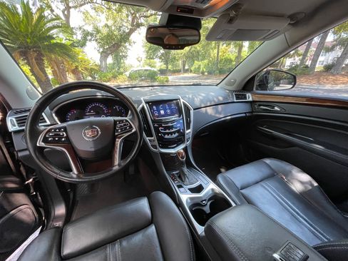 Used 2014 Cadillac SRX Luxury w/ Driver Awareness Package FWD image 12