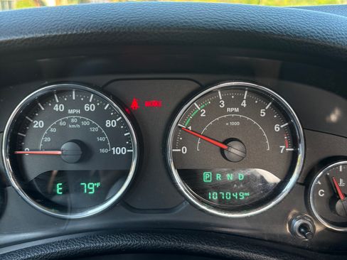 Used 2015 Jeep Wrangler Sport w/ Quick Order Package 24S AWD/4WD image 6