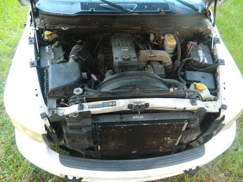 Used 2004 Dodge Ram 3500 Truck SLT w/ Sport Appearance Group image 5