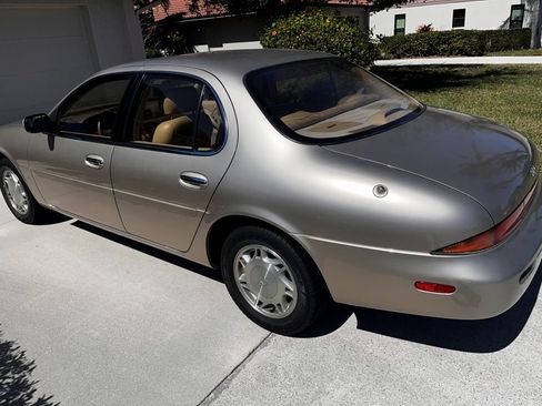 Used 1995 INFINITI J30 30 Sedan 4D image 8