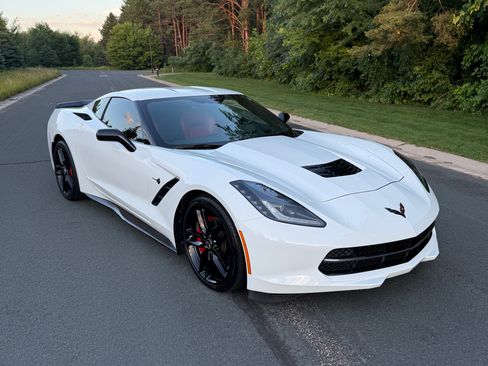 Used 2015 Chevrolet Corvette Stingray Coupe w/ 2LT Preferred Equipment Group RWD image 1