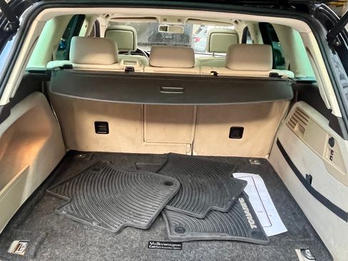 Used 2013 Volkswagen Touareg Executive image 19