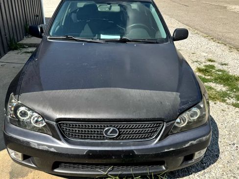 Used 2002 Lexus IS 300 w/ Power & Ecsaine Pkg RWD image 6