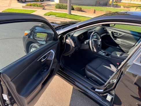 Used 2016 Nissan Altima 2.5 S w/ Power Driver Seat Package image 13