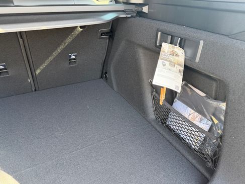 Used 2025 BMW X3 xDrive30i w/ Premium Package image 8