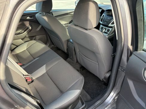 Used 2014 Ford Focus SE image 6