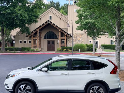 Used 2016 Honda CR-V Touring image 12