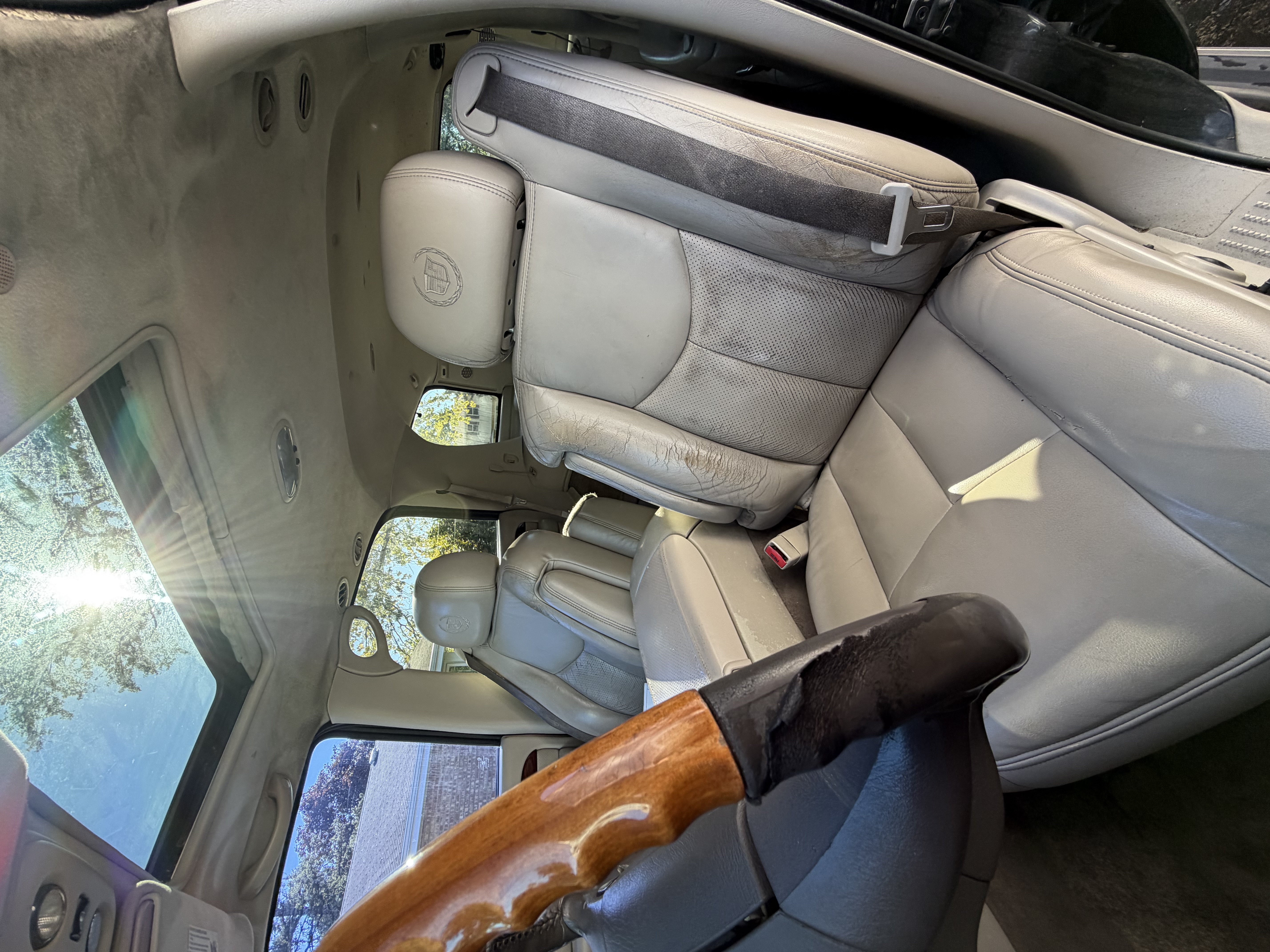 Used 2003 Cadillac Escalade AWD w/ Marketing Vehicle Package image 9
