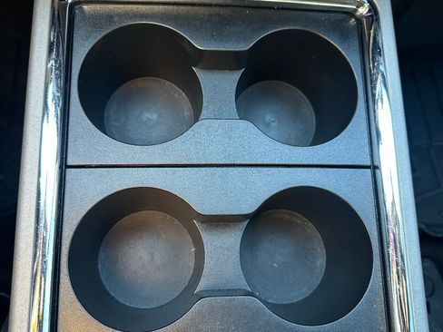 Used 2016 Ford F250 Lariat w/ Lariat Interior Package image 16