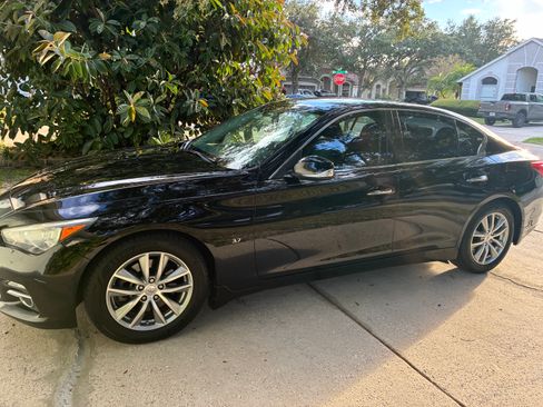 Used 2014 INFINITI Q50 w/ Moonroof Package image 1