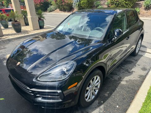 Used 2019 Porsche Cayenne image 9