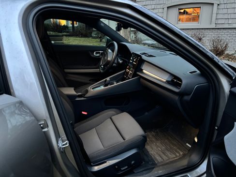 Used 2021 Polestar Polestar 2 image 19